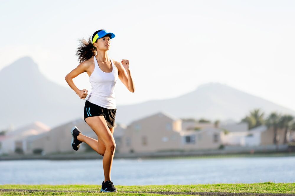 Correr pola mañá é unha forma eficaz de perder peso nunha semana